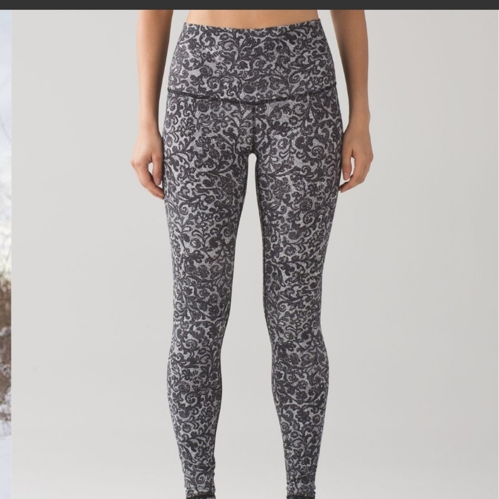 Rare Lululemon Wunder Under Pant (Hi-Rise)